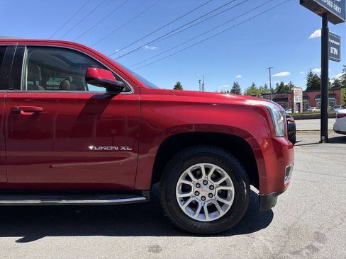Used 2015 GMC Yukon XL SLT w/ Open Road Package AWD/4WD image 12
