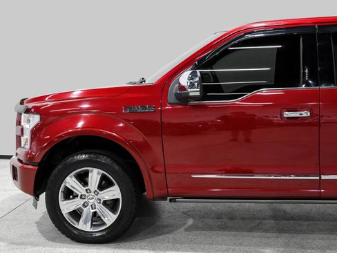 Used 2015 Ford F150 Platinum w/ Equipment Group 701A Luxury AWD/4WD image 10