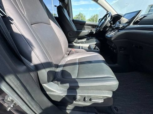 Used 2021 Honda Odyssey Touring image 5