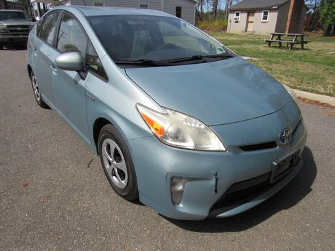 Used 2013 Toyota Prius Two image 1