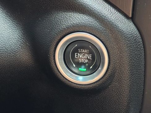 Used 2021 GMC Sierra 1500 AT4 w/ AT4 Premium Package AWD/4WD image 19