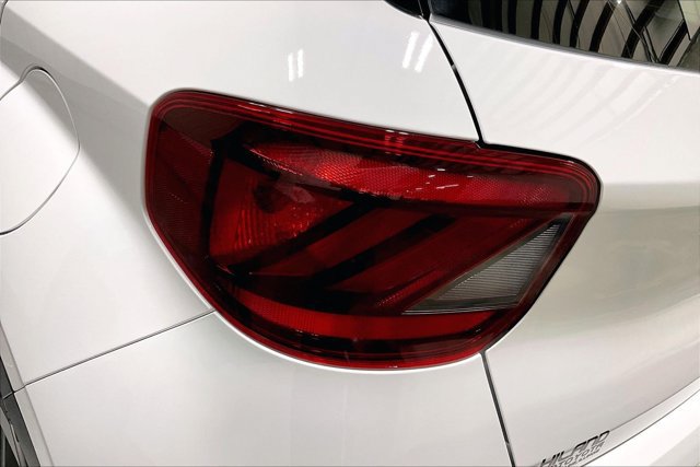 Used 2025 Hyundai Venue SEL FWD image 29