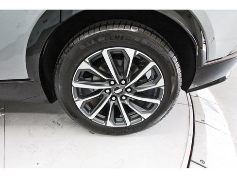 Used 2024 Cadillac Lyriq Sport RWD image 32