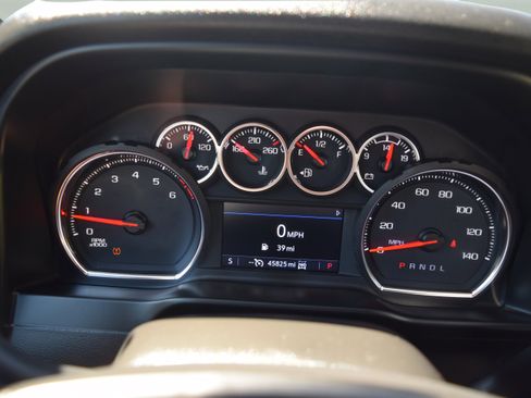 Used 2021 Chevrolet Silverado 1500 Custom Trail Boss w/ Safety Confidence Package image 12