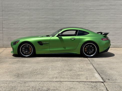 Used 2018 Mercedes-Benz AMG GT R image 6