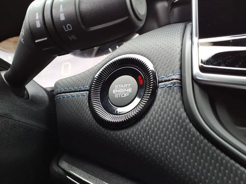 New 2026 Jeep Compass Limited image 13