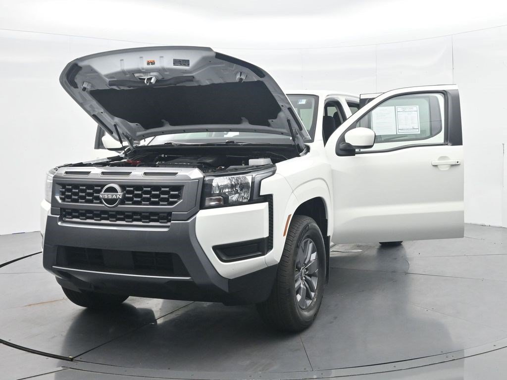 Used 2025 Nissan Frontier SV RWD image 48