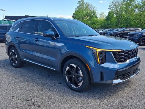 New 2026 Kia Sorento EX AWD/4WD image 2