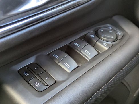 Used 2024 GMC Yukon AT4 w/ Technology Package image 29