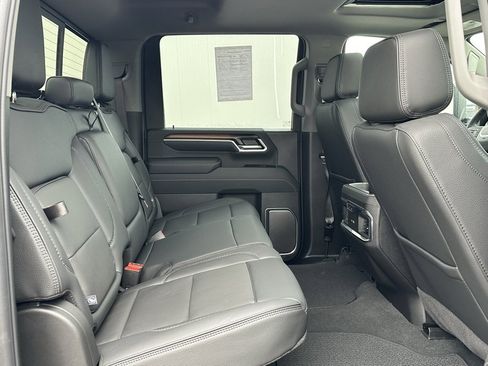 Used 2025 GMC Sierra 2500 Denali w/ Denali Reserve Package image 16