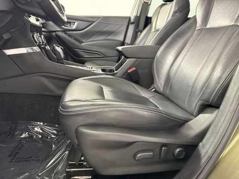 Used 2023 Subaru Forester Touring AWD/4WD image 21