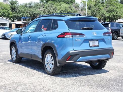 Certified 2026 Toyota Corolla Cross LE FWD image 3