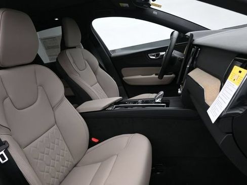 New 2026 Volvo XC60 B5 Plus w/ Protection Package Premier AWD/4WD image 34