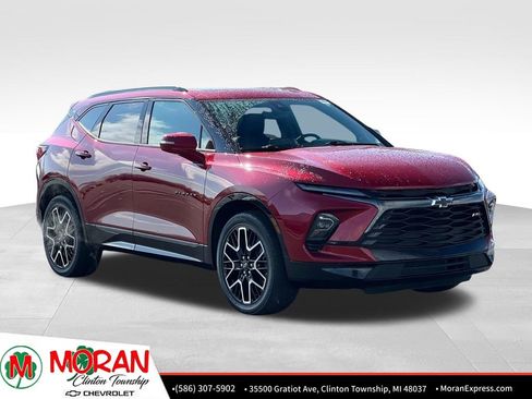 Certified 2024 Chevrolet Blazer RS w/ Driver Confidence II Package image 8