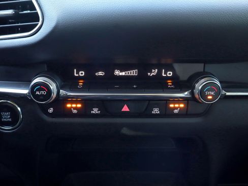 Certified 2022 MAZDA CX-30 2.5 Turbo w/ Premium Package image 18