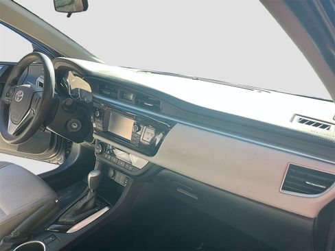 Used 2016 Toyota Corolla LE image 25