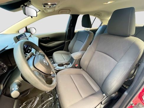 Used 2024 Toyota Corolla LE FWD image 19