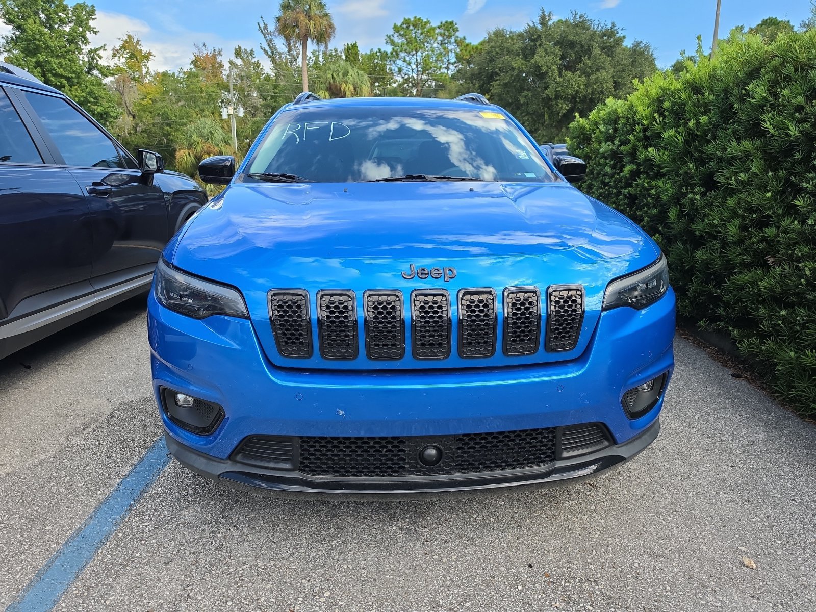 Used 2023 Jeep Cherokee Altitude Lux AWD/4WD image 8