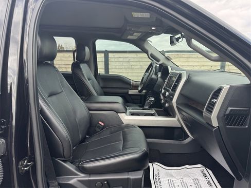 Used 2019 Ford F150 Lariat w/ Equipment Group 502A Luxury image 11