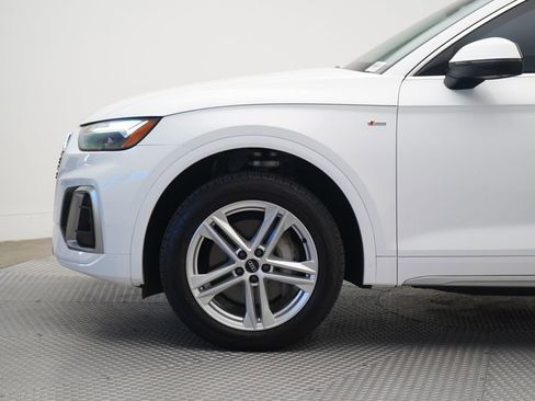 Used 2023 Audi Q5 e Premium Plus w/ Premium Plus Package image 2
