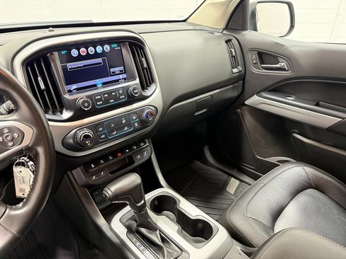 Used 2018 Chevrolet Colorado ZR2 image 12