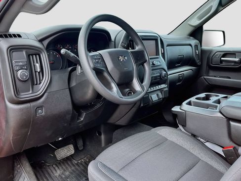 Used 2025 Chevrolet Silverado 1500 Custom RWD image 9