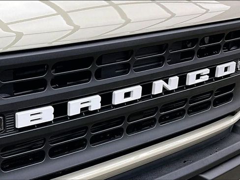 New 2025 Ford Bronco 2-Door AWD/4WD image 31