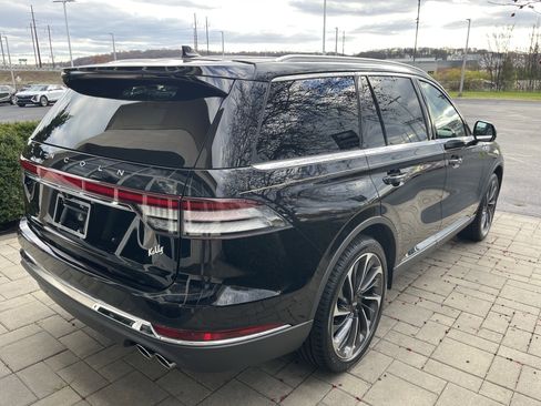 Used 2021 Lincoln Aviator Reserve w/ Equipment Group 201A image 8