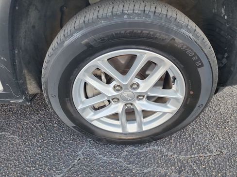 Used 2023 Jeep Grand Cherokee L Laredo image 41