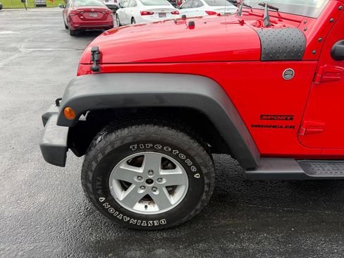 Used 2015 Jeep Wrangler Sport w/ Quick Order Package 23S AWD/4WD image 11