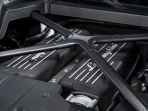 Used 2020 Lamborghini Huracan EVO AWD/4WD image 50