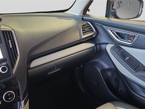 Used 2023 Subaru Forester Limited image 22