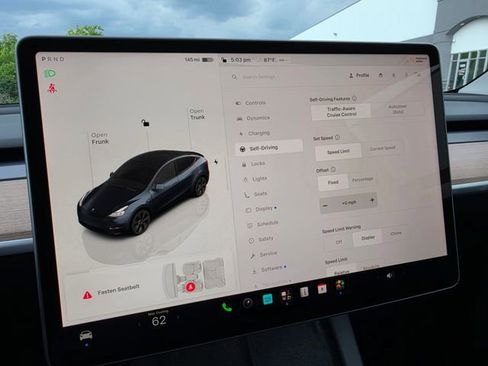 Used 2025 Tesla Model Y Long Range AWD/4WD image 42