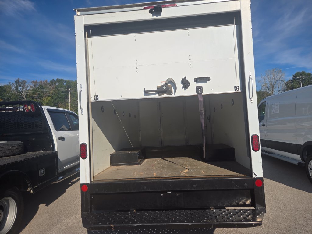 Used 2023 Ford Transit 350 DRW RWD image 8