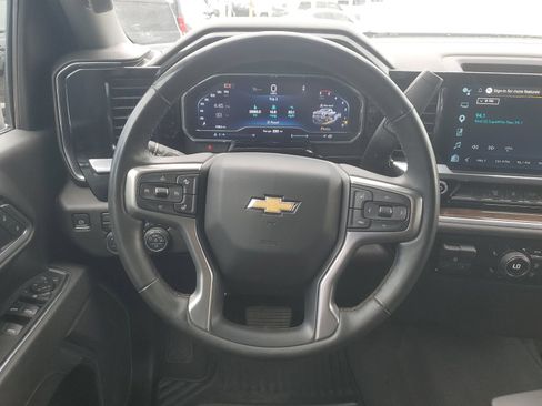 Certified 2025 Chevrolet Silverado 2500 LT w/ Convenience Package AWD/4WD image 12