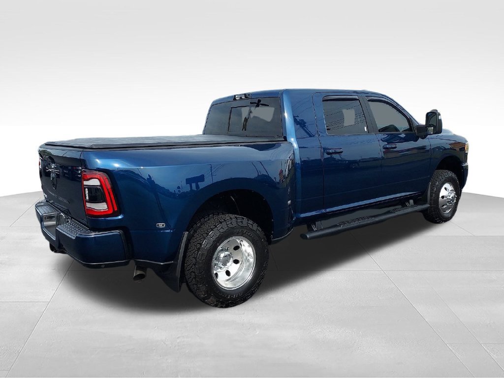 Used 2024 RAM 3500 Laramie w/ Night Edition AWD/4WD image 5
