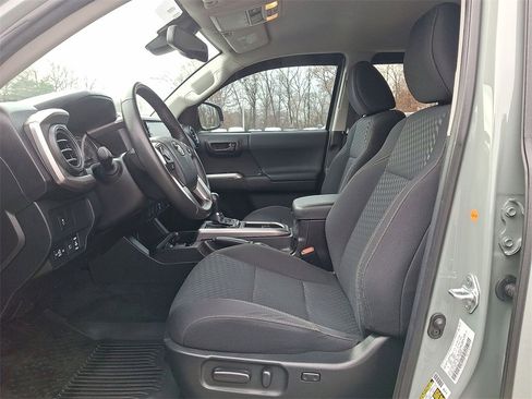 Used 2023 Toyota Tacoma TRD Sport image 14