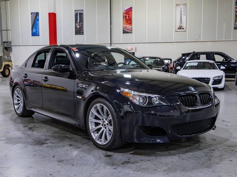 Used 2006 BMW M5 RWD image 8