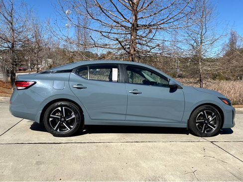 Certified 2024 Nissan Sentra SV image 24