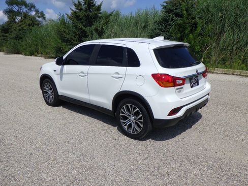 Used 2019 Mitsubishi Outlander Sport ES AWD/4WD image 3