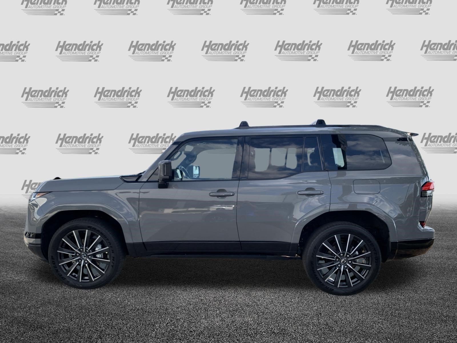 Certified 2026 Lexus GX 550 w/ Accessory Package (2T) AWD/4WD image 7