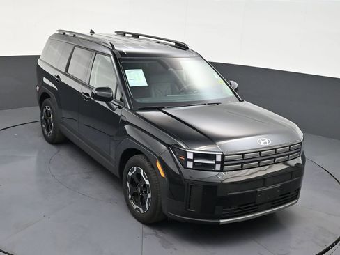 Used 2025 Hyundai Santa Fe SEL image 18