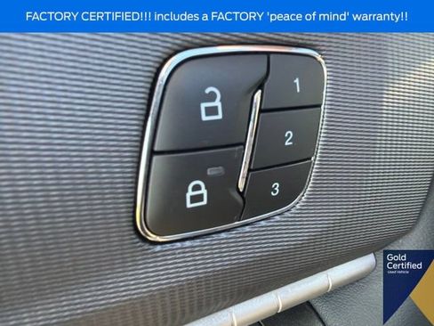 Used 2025 Ford Explorer ST AWD/4WD image 30