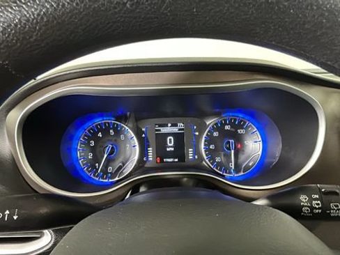 Used 2021 Chrysler Voyager Lxi FWD image 17