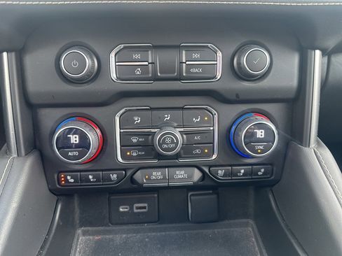 Used 2023 Chevrolet Tahoe Premier image 23