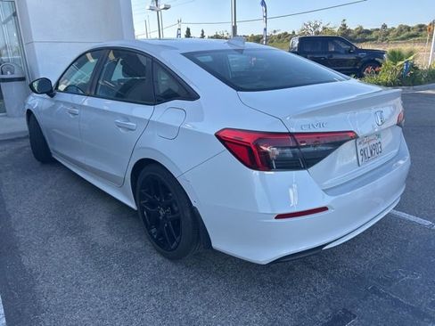 Used 2024 Honda Civic Sport image 6