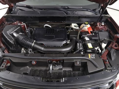 Used 2023 GMC Acadia SLT w/ Elevation Edition image 56