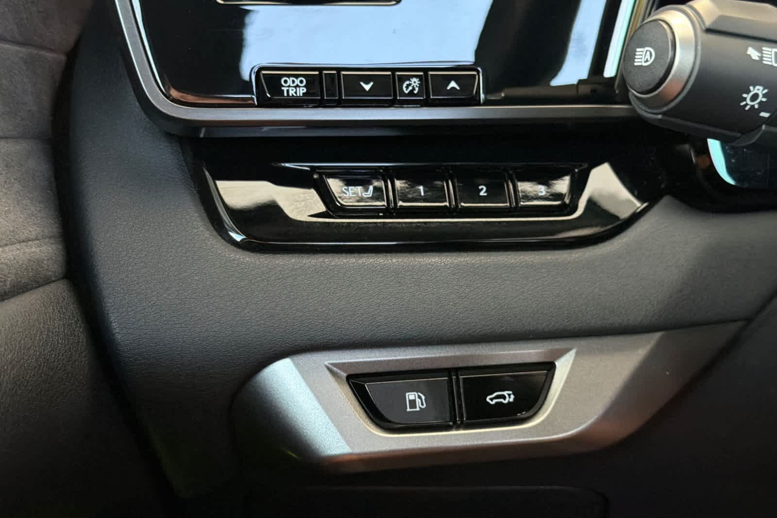 Certified 2024 Lexus RX 450h AWD w/ Convenience Package image 31