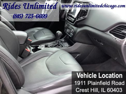 Used 2019 Jeep Cherokee Limited AWD/4WD image 34