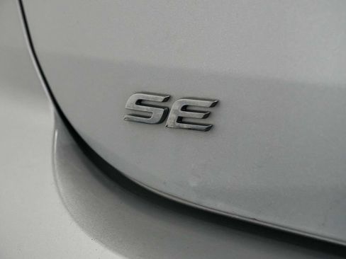 Used 2019 Hyundai Elantra SE FWD image 11